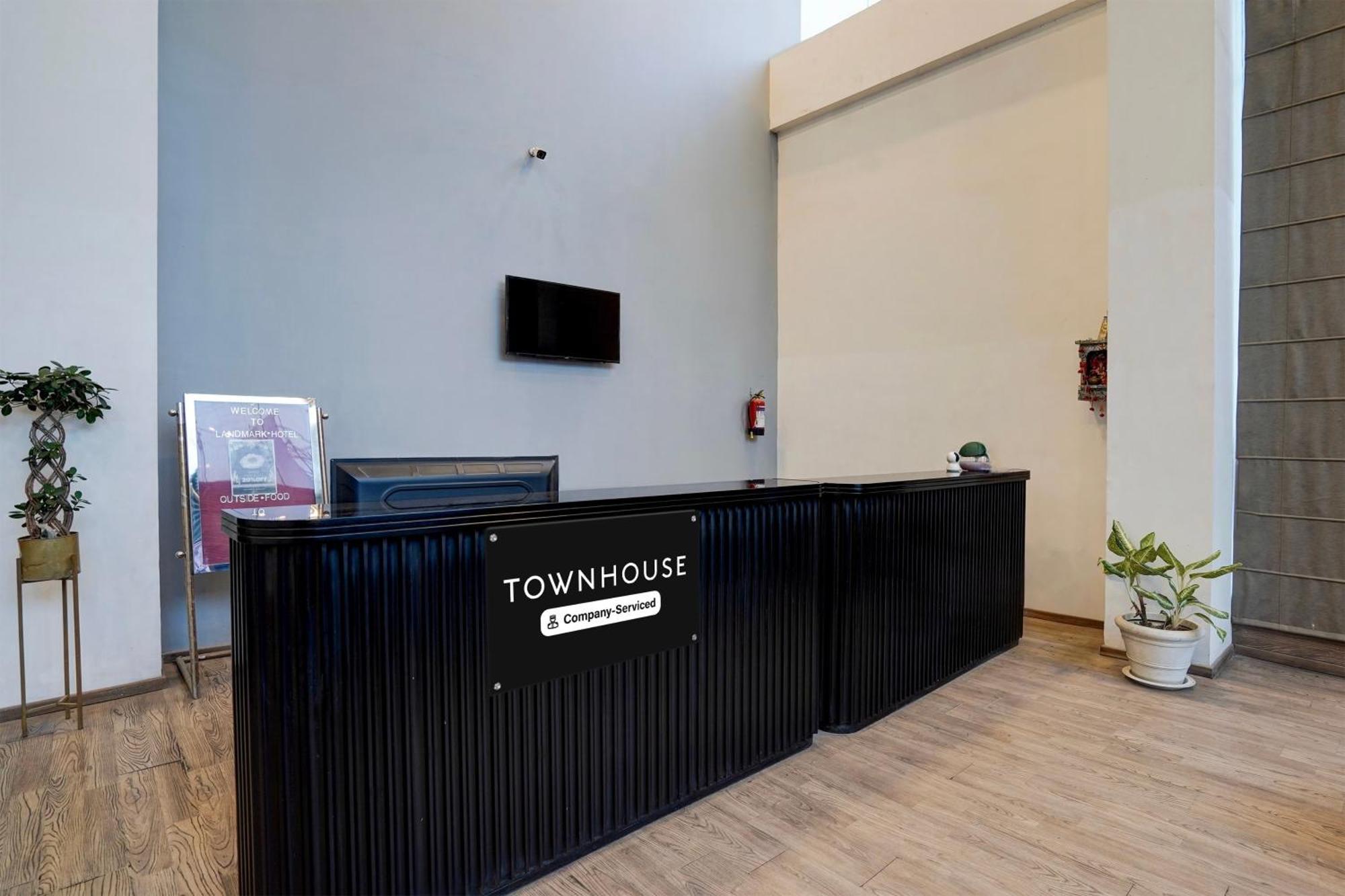 Hotel Super Townhouse Gomti Nagar Matiyari Chinhat Exteriér fotografie