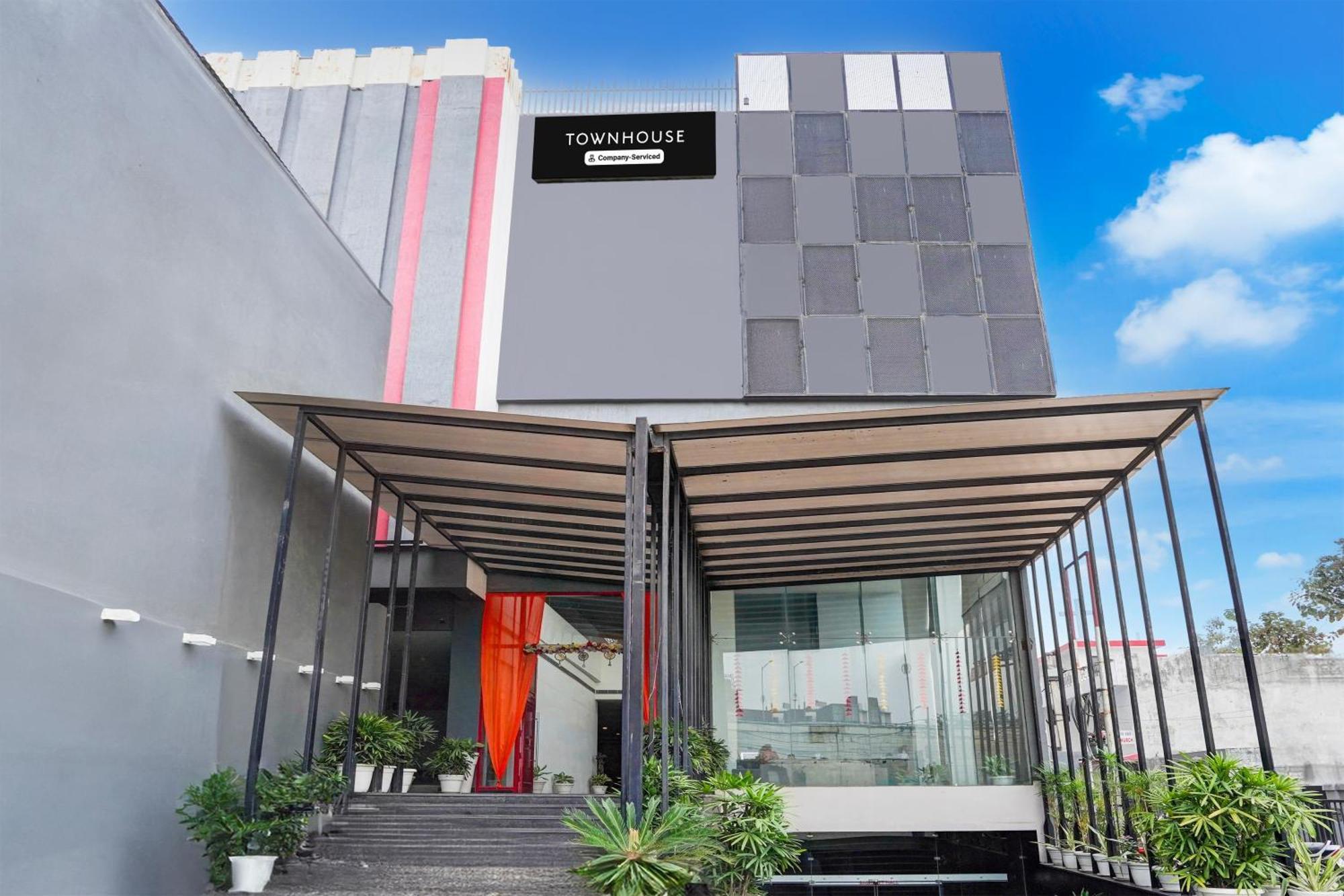 Hotel Super Townhouse Gomti Nagar Matiyari Chinhat Exteriér fotografie